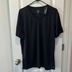 Black workout v neck, new.